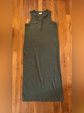Lou & Grey Olive Green Ribbed Maxi Dress